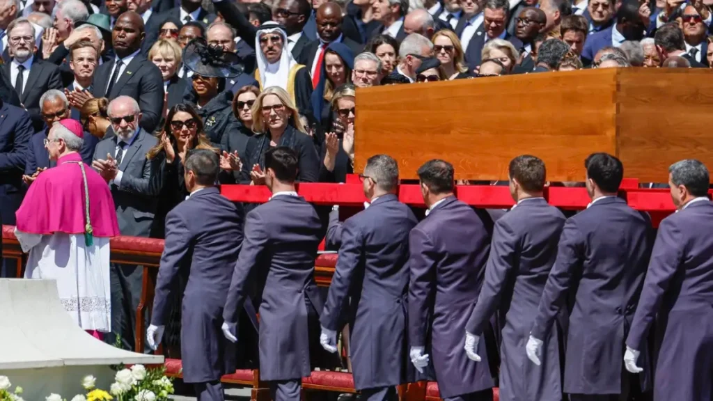 papa francisco sepultamento